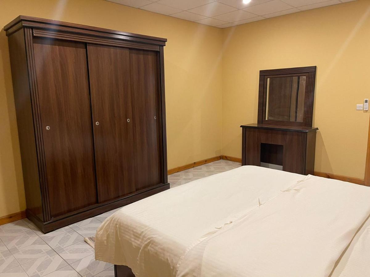 Al Thill Serviced Apartment *